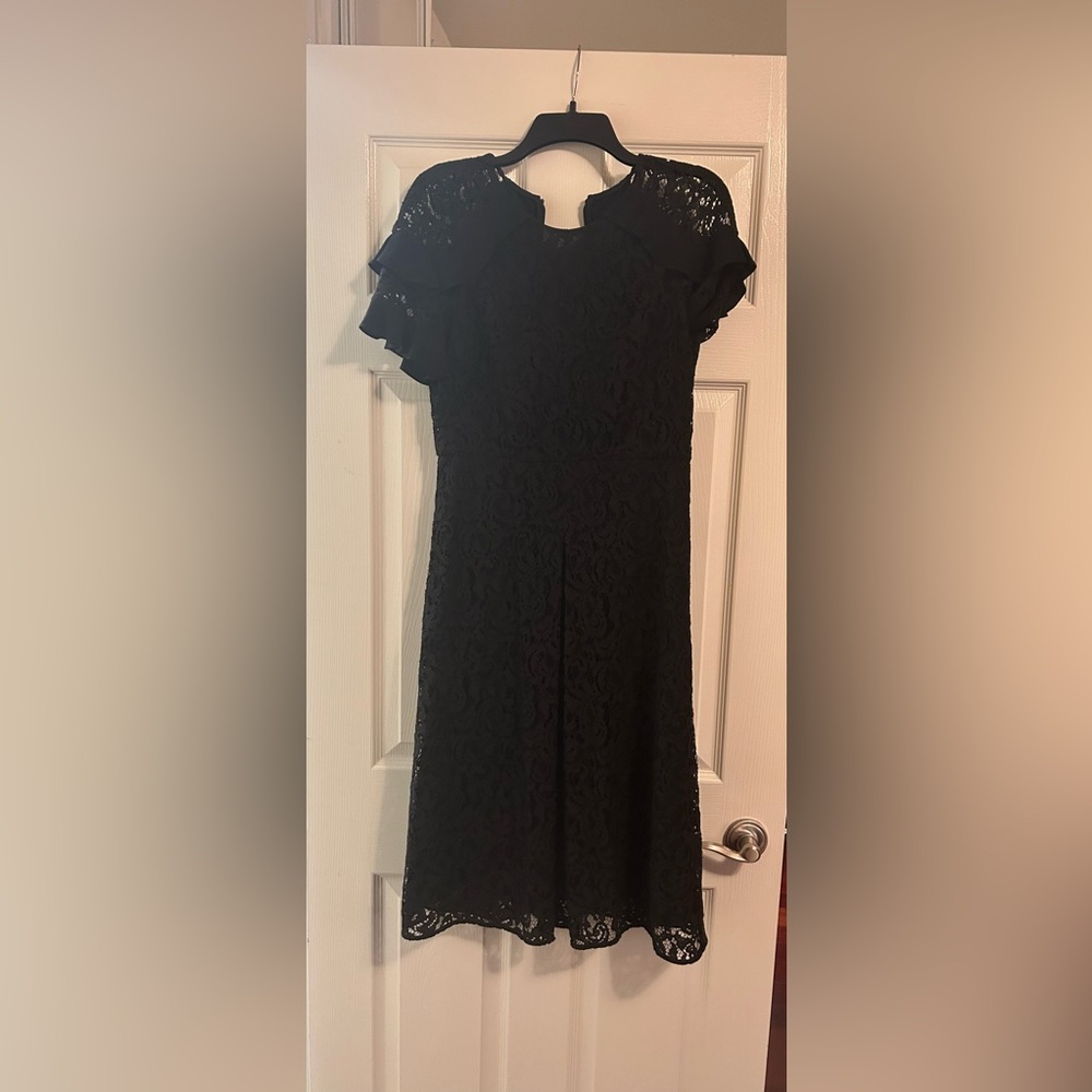 Burberry Lace Ruffle Sleeves Midi Dress - Picture 5 of 13